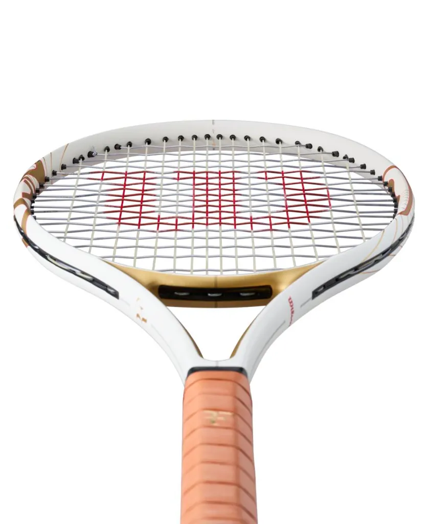 WR217411U_3_RF_01_HALL_OF_FAME_White_Gold_Red.png.cq5dam.web.1200.1200.webp