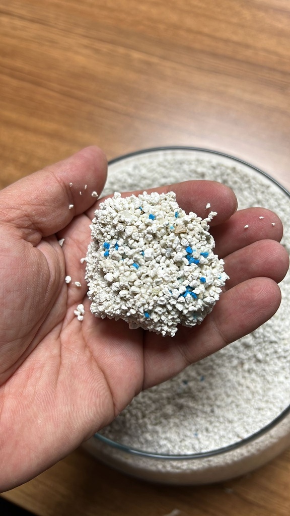 Arena para Gatos Bentysandy Manzana Verde Ultra absorbente y Ultra aglomerante 100% Bentonita 10L/ 8,7Kg 4Unds