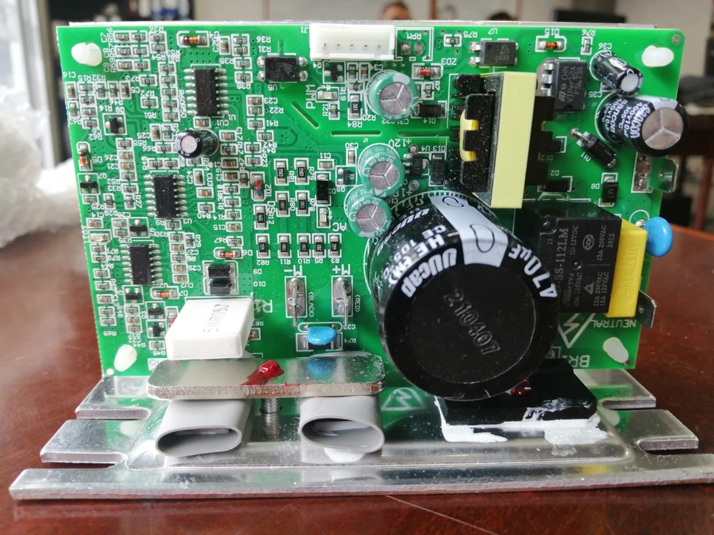 Placa electrónica motor (110 V) repuesto K6 caminadora electrica Aeos