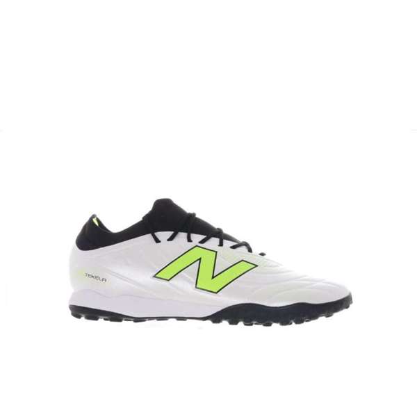 Tacos de Fútbol New Balance Tekela Team Low Laced TF v5
